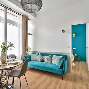 Newly Renovated ! Stunning 2br In The Heart Of 15 Apartment
